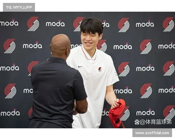 尼克斯开拓者杨瀚森主场，流量话题升温